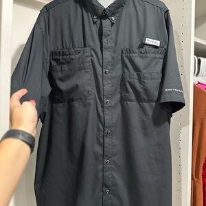 Columbia Men's Black Short Sleeve Shirt